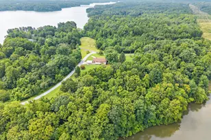 1105 Fontaine Rd, Roxboro, NC 27574 - Photo 2