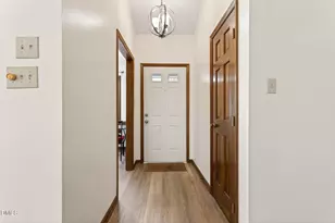 1537 Hemphill Dr, Raleigh, NC 27609 - Photo 36