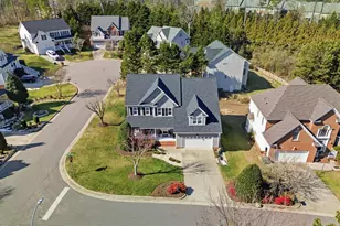 701 Red Top Hills Ct, Cary, NC 27513 - Photo 2