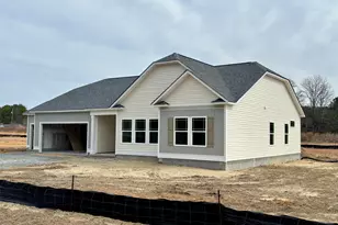 137 Huckleberry Bush Ln, Princeton, NC 27569 - Photo 2