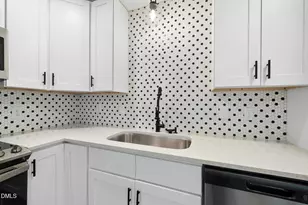 2910 Driftwood Dr, Durham, NC 27707 - Photo 10