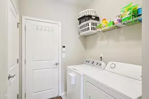 428 Holly Blossom Dr Dr, Durham, NC 27703 - Photo 18