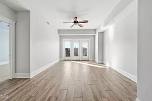 222 Glenwood Ave, Raleigh, NC 27603 - Photo 10