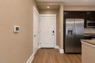 222 Glenwood Ave, Raleigh, NC 27603 - Photo 4