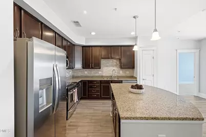 222 Glenwood Avenue #709, Raleigh, NC 27603 - Photo 2