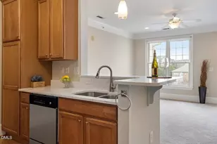 735 Portstewart Dr, Cary, NC 27519 - Photo 10