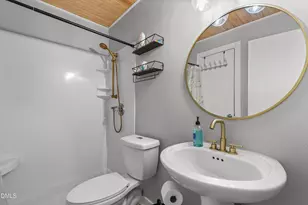 807 W Trinity Ave, Durham, NC 27701 - Photo 12