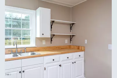 209 N Washington Avenue, Dunn, NC 28334 - Photo 10