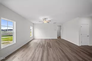 533 Ashley Hts Dr, Aberdeen, NC 28315 - Photo 12