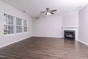 3041 Buttonwood Ln, Clayton, NC 27520 - Photo 4