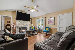 104 Bright Leaf Dr, Clayton, NC 27520 - Photo 8