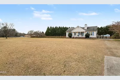 104 Bright Leaf Drive, Clayton, NC 27520 - Photo 2