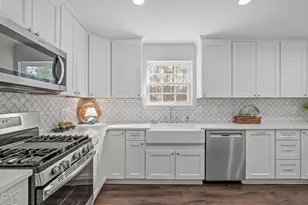 105 Sturminster Dr, Holly Springs, NC 27540 - Photo 10