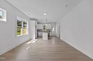 1250 Chase St, Burlington, NC 27217 - Photo 6