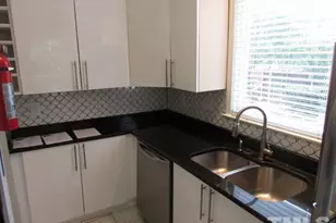 1001 Brighthurst Dr, Raleigh, NC 27605 - Photo 10