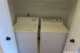 1001 Brighthurst Dr, Raleigh, NC 27605 - Photo 18