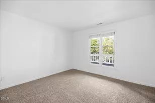 741 Bishops Park Dr, Raleigh, NC 27605 - Photo 32