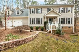 101 Loch Haven Ln, Cary, NC 27518 - Photo 2