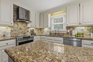 101 Loch Haven Ln, Cary, NC 27518 - Photo 6