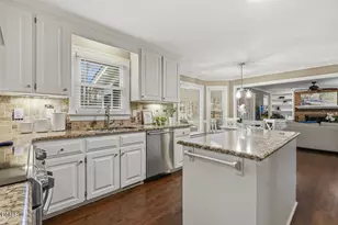 101 Loch Haven Ln, Cary, NC 27518 - Photo 10