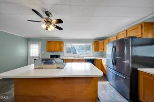 818 Lynn Rd, Durham, NC 27703 - Photo 16