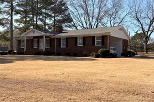 1509 Abattoir Rd, Coats, NC 27521 - Photo 2