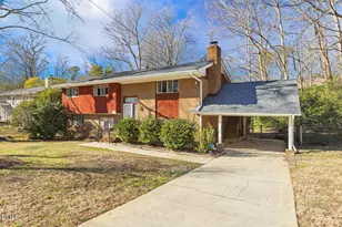 908 Tanglewood Dr, Cary, NC 27511 - Photo 4
