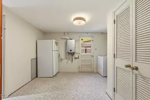 908 Tanglewood Dr, Cary, NC 27511 - Photo 46