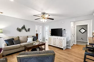 102 Choptank Ct, Cary, NC 27513 - Photo 4