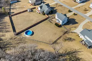 102 Wood Valley Dr, Four Oaks, NC 27524 - Photo 2