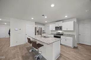 2527 Lily Dr, Haw River, NC 27258 - Photo 4