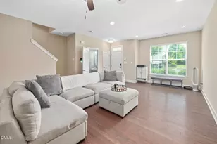 102 Harvest Oaks Ln, Durham, NC 27703 - Photo 2