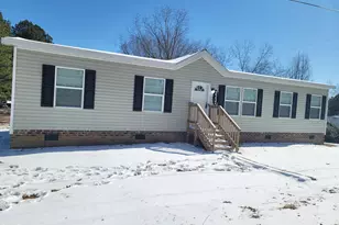 323 Aquilla Rd, Benson, NC 27504 - Photo 2