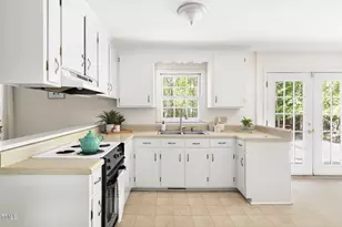 324 Woodhaven Rd, Chapel Hill, NC 27514 - Photo 10