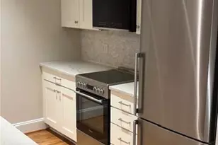 607 Smedes Pl, Raleigh, NC 27605 - Photo 10