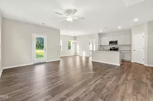 140 Muscovy Dr, Four Oaks, NC 27524 - Photo 2