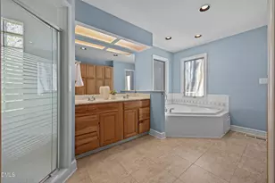 4030 Glen Laurel Dr, Raleigh, NC 27612 - Photo 12