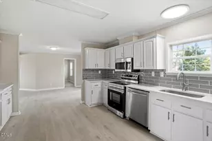 190 Pickett Cir, Vass, NC 28394 - Photo 6