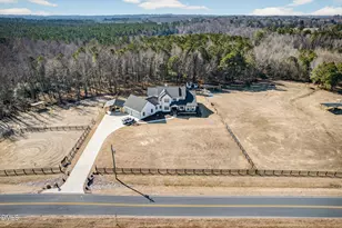 794 Cobb Rd, Benson, NC 27504 - Photo 4