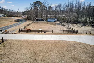 794 Cobb Rd, Benson, NC 27504 - Photo 6