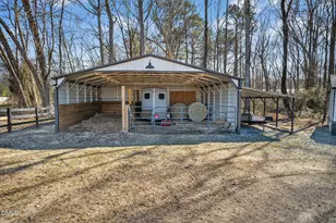 794 Cobb Rd, Benson, NC 27504 - Photo 8