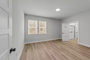 1907 N Webb St, Selma, NC 27576 - Photo 28