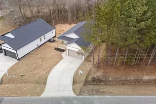 1907 N Webb St, Selma, NC 27576 - Photo 6