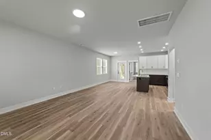 1907 N Webb St, Selma, NC 27576 - Photo 18