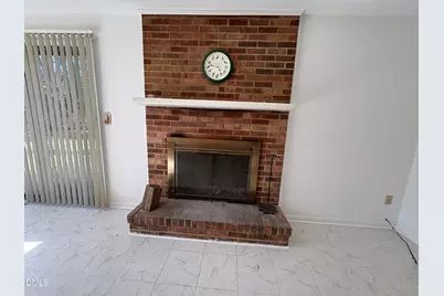 824 Ravenwood Drive, Raleigh, NC 27606 - Photo 10