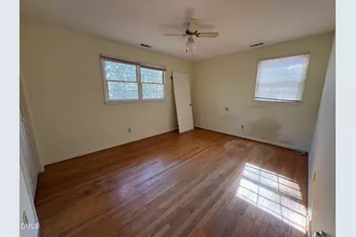 824 Ravenwood Drive, Raleigh, NC 27606 - Photo 16