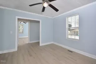 307 Oneida St, Graham, NC 27253 - Photo 12