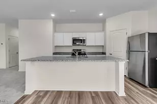 124 S Gallaspy Dr, Wilsons Mills, NC 27520 - Photo 6