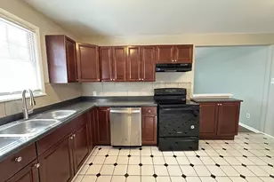 2303 Grantland Dr, Raleigh, NC 27610 - Photo 4