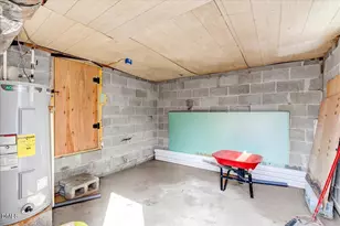 108 Hawkins St, Clarksville, VA 23927 - Photo 16